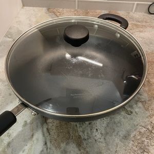Pampered Chef stirfry skillet